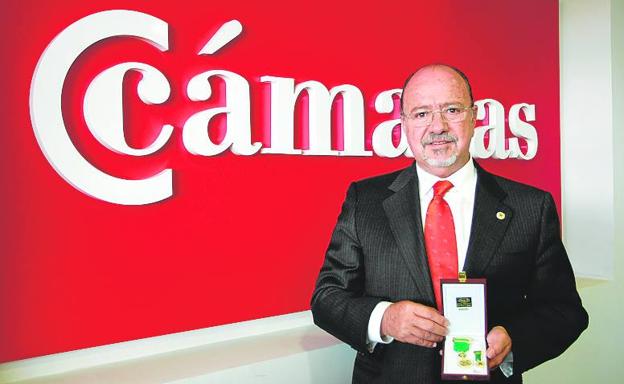 El empresario Ángel Ferrera, tras recibir una distinción. Su carácter afable y su talante dialogante siempre le caracterizaron en el mundo empresarial. / C7.