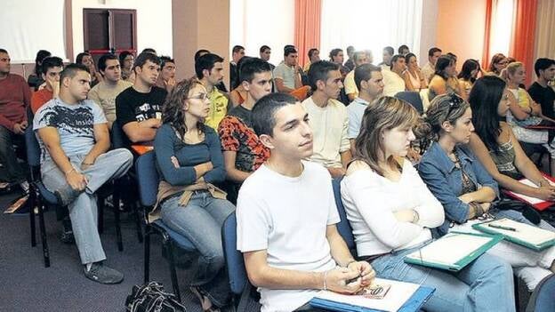 Jóvenes con iniciativas