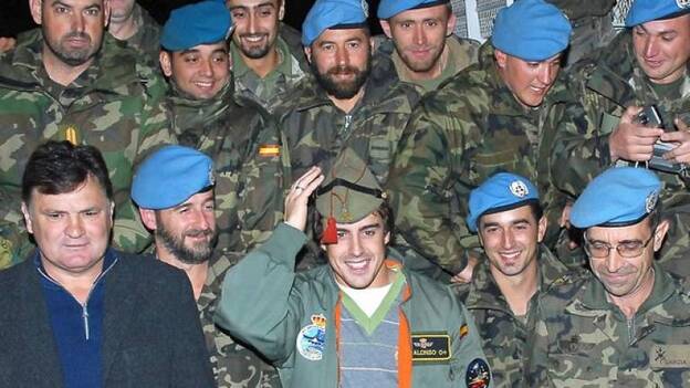 Fernando Alonso es nombrado Legionario de Honor en Líbano