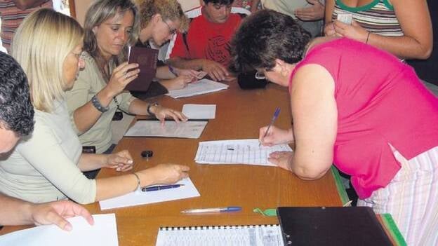 La comisión de El Pinar denuncia la «crispación» de La Frontera