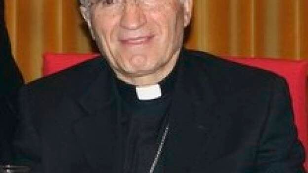 El presidente y el secretario general del Episcopado felicitan a Zapatero por su triunfo electoral