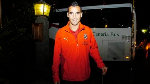 El futbolista grancanario Ángel, atracado en su casa por unos encapuchados