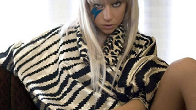 Lady Gaga opinará sobre moda en la revista V Magazine