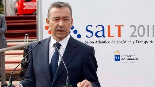 A los 19 años Paulino Rivero le compró una lavadora, el sueño de su vida