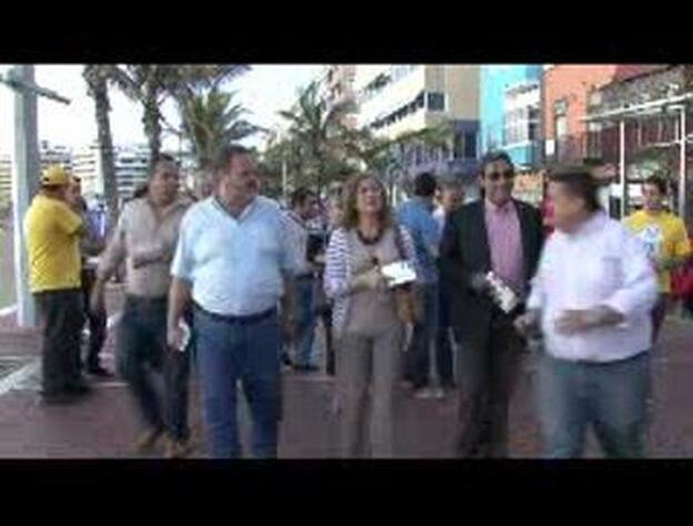 Candidatos de CC-PNC-CCN al Parlamento y al Cabildo, recorren Las Canteras