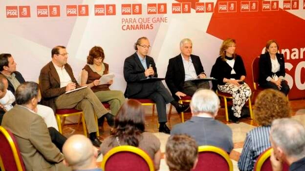 Pérez: «Se dan más recursos a sanidad o salta por los aires»