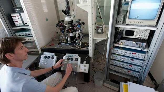 Robots con "cerebro humano",de la mano de un superordenador con sello español