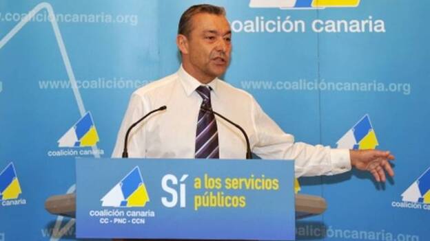 Rivero con representantes de los servicios públicos