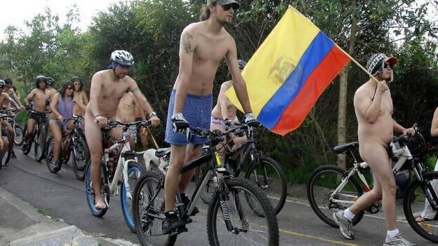 Por el derecho al desnudo