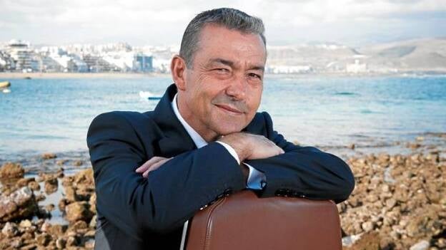 Paulino Rivero: «Contra la filosofía, hechos»