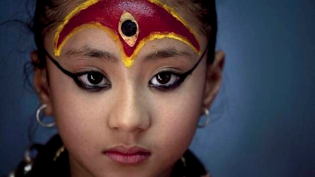 Las 'niñas diosa' de Nepal