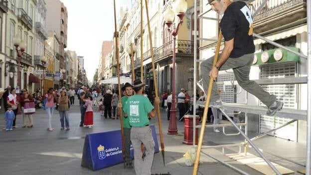 El Día de Canarias viste Triana de fiesta