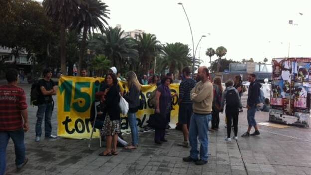Un grupo de indignados duerme en el San Telmo pese al desalojo