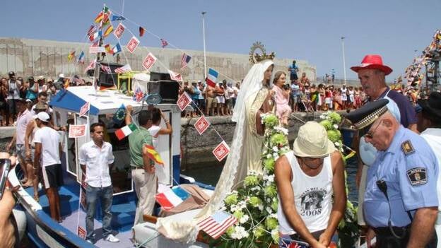 La Virgen del Carmen recorre las aguas de Mogán