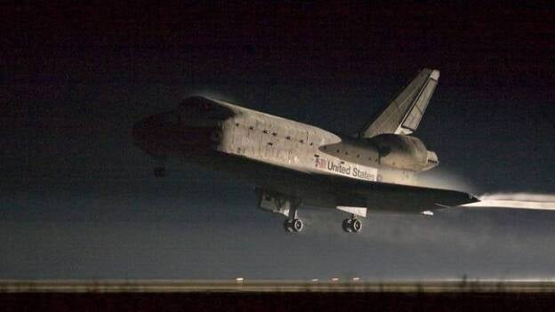 El Atlantis ya tomó tierra