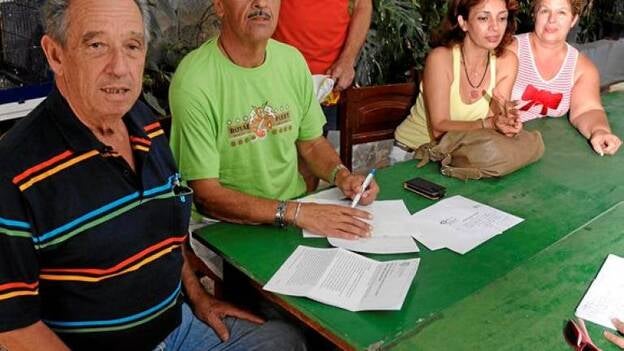 Un medregal intoxica a dos familias de pescadores