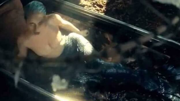 Lady Gaga vuelve a transformarse en su nuevo videoclip "You and I"