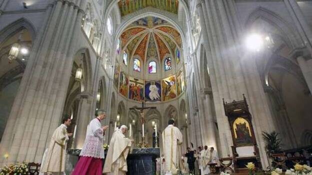 El Papa advierte a los seminaristas de que los sacerdotes deben ser santos para no crear contradicciones