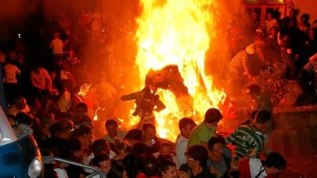 Por una antorcha humana