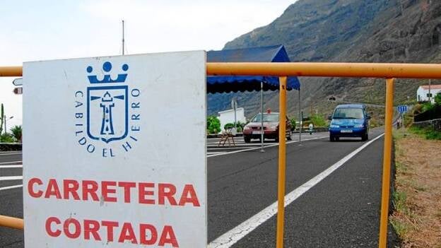 Los seísmos aíslan Frontera