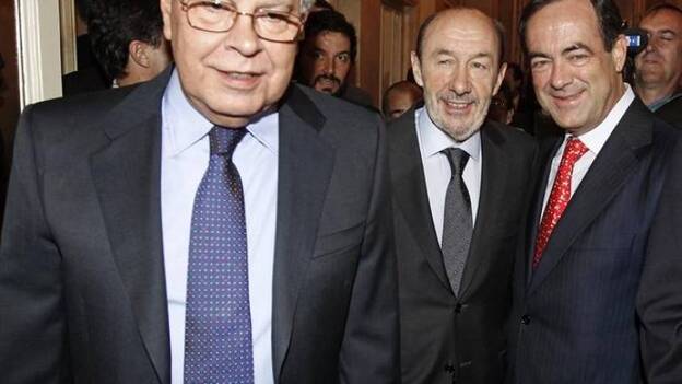 Bono: "Cualquier persona que mire a Rubalcaba se da cuenta que es más listo que el común de los mortales"