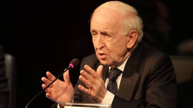 Leopoldo Abadía: "Rajoy debe meterse con las autonomías porque sobran"