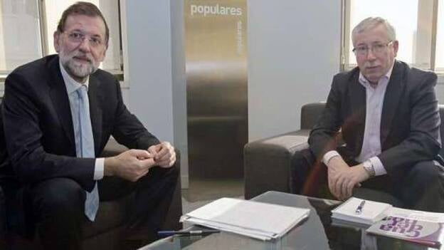 Rajoy pide a los agentes sociales un acuerdo para Reyes