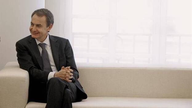 Zapatero preside su último Consejo y se ve con Rajoy para ultimar el traspaso