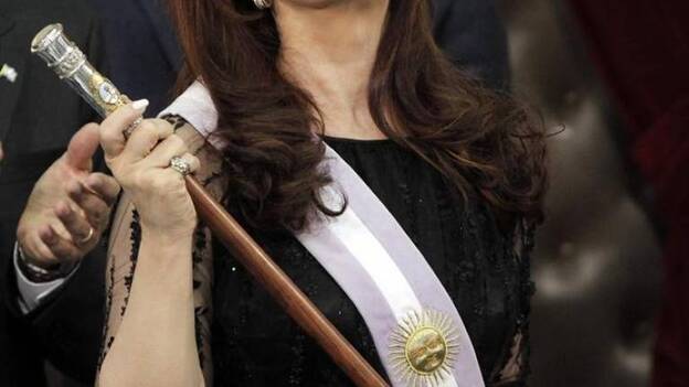 La presidenta argentina tiene un tumor en la glándula tiroides y será operada en enero