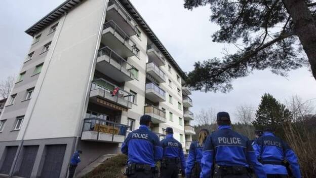 Un hombre mata a uno de sus dos hijos y al otro lo hiere de gravedad