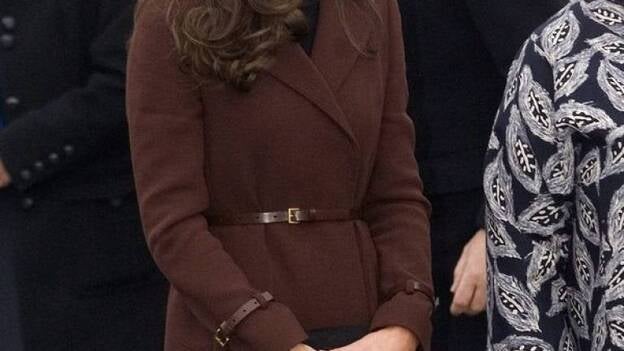 En el día de San Valentín, Catalina Middleton recibe flores de un niño