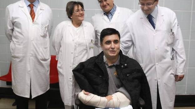 Ángel, tras trasplante: "Cuando lo vi quedé alucinado, por fin tengo ya mano"