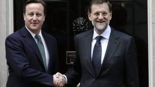 Rajoy y Cameron muestran su sintonía económica y el desacuerdo por Gibraltar