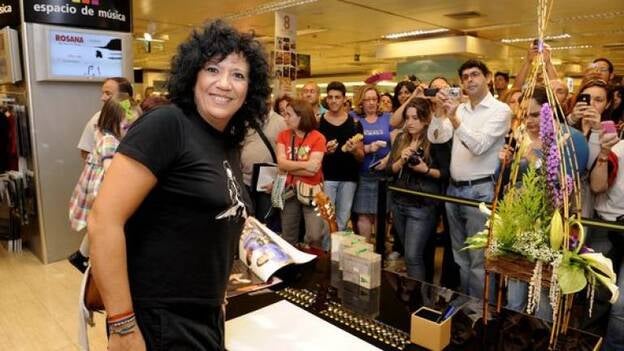 Rosana dice que demostrará que es "absolutamente inocente" de plagio