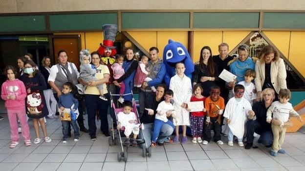Panchi, visitó a los niños del Materno Infantil