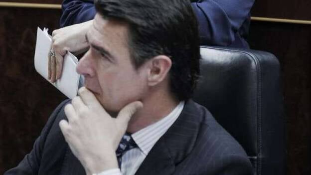 Pérez reprocha a Soria que siga sin aprobar un régimen especial para Canarias