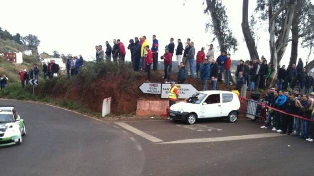 Kopecky arrebata el liderato a Mikkelsen en la primera etapa