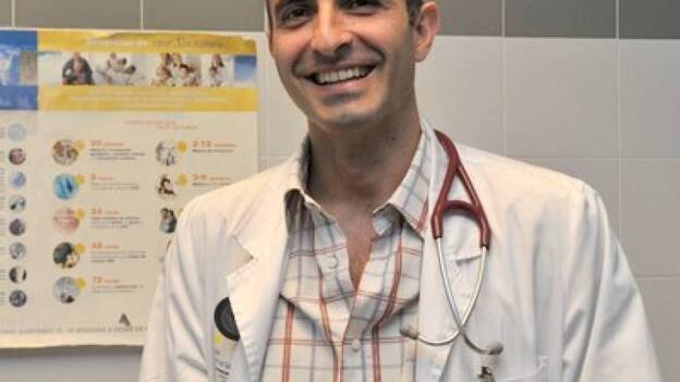 Javier Navarro: "Si se deja de fumar con ayuda, el éxito es mayor"