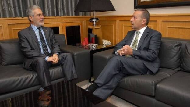 Paulino Rivero se reúne con el rector de la ULPGC, José Regidor