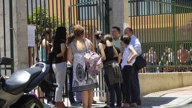 Un incidente en el laboratorio deja un herido y obliga a desalojar un instituto en Telde