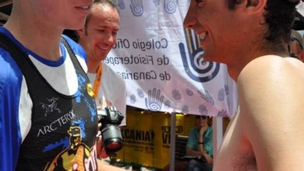 Dakota Jones da la sorpresa al imponerse a los favoritos Symonds y Jornet