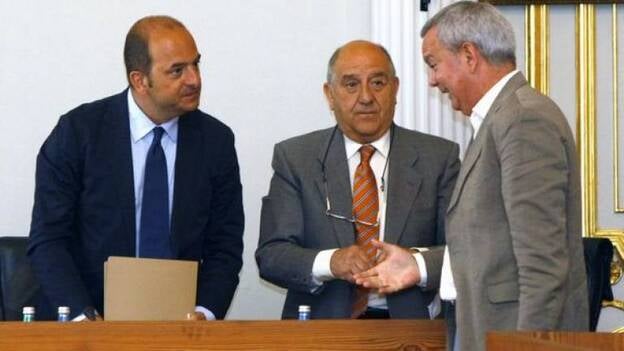 Las Palmas tendrá 43 millones del Plan a proveedores que rechaza la oposición