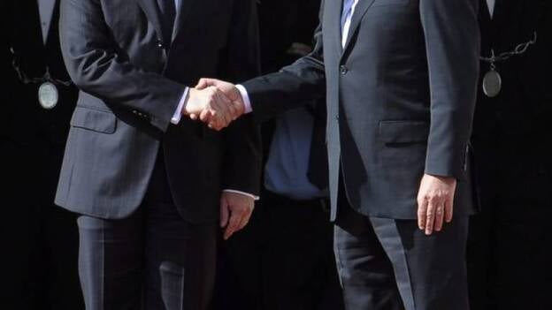 Hollande subraya en su discurso querer abrir una nueva vía en Europa