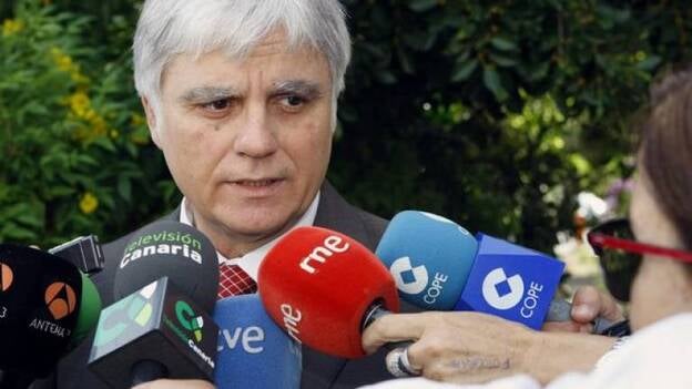 El Gobierno canario no reducirá profesores ni elevará ratios para ahorrar