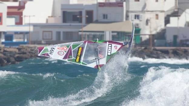 Las mujeres vuelan en Pozo Izquierdo