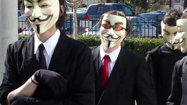 Anonymous publica datos personales de centenares de pederastas