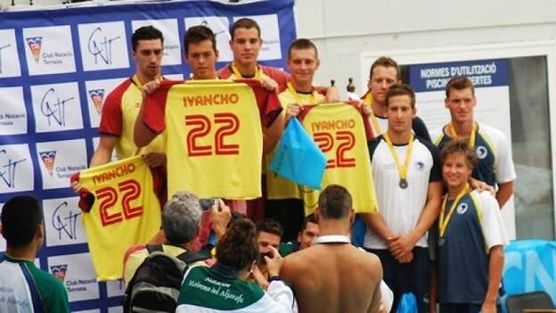 El relevo masculino 4x50 libre del Metropole, campeón de España absoluto