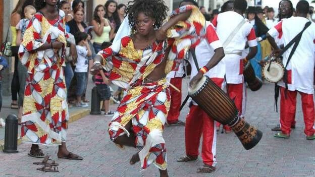El folckore brilla en las calles de Ingenio