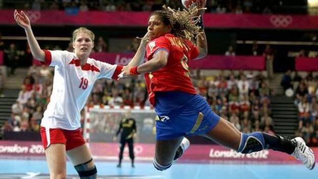 España da un paso de gigante hacia unos cuartos donde ya está Brasil