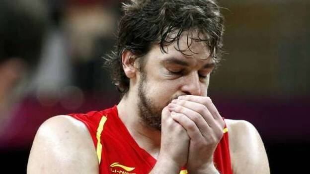 España pierde y quizá tenga que jugar las semifinales con EEUU